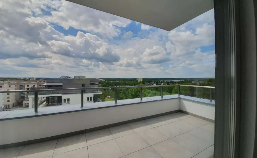 Loggia, balkon czy taras? Co wybrać do mieszkania